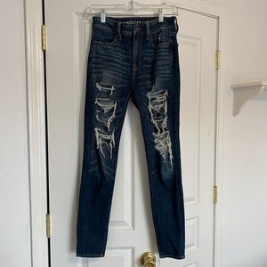 AMERICAN EAGLE NEXT LEVEL STRETCH RIPPED JEGGINGS